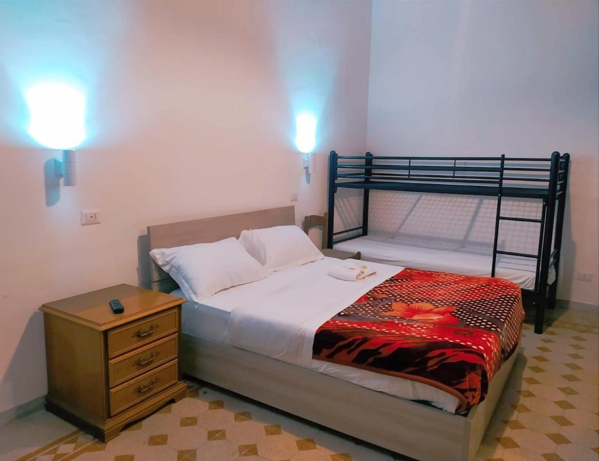 Cattaneo Accomodation Рим Экстерьер фото